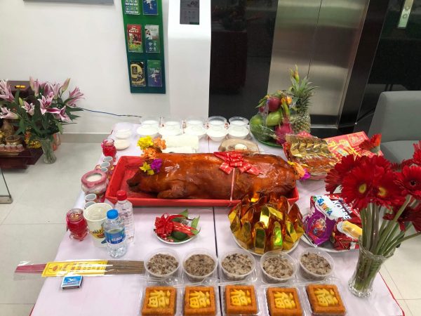 Nên thuê dịch vụ mâm cúng cô hồn trọn gói không?